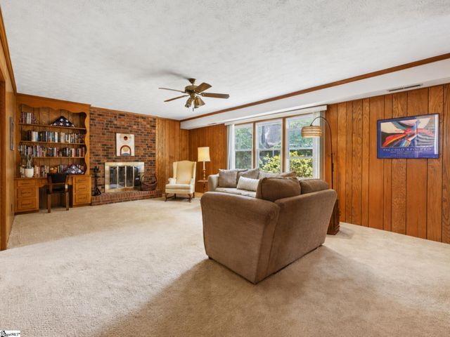 6 Royal Oak Court, Greenville, SC 29607