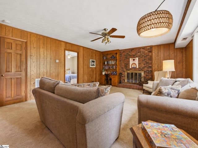 6 Royal Oak Court, Greenville, SC 29607