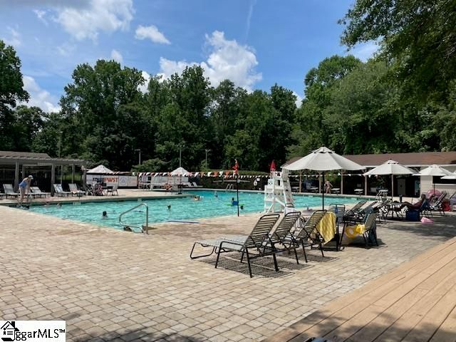 6 Royal Oak Court, Greenville, SC 29607