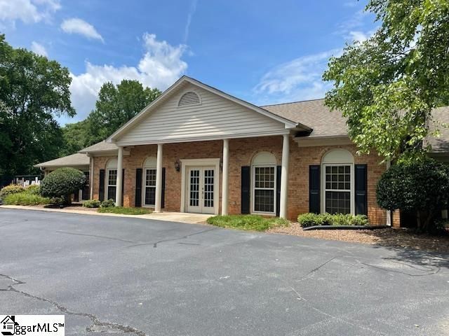 6 Royal Oak Court, Greenville, SC 29607