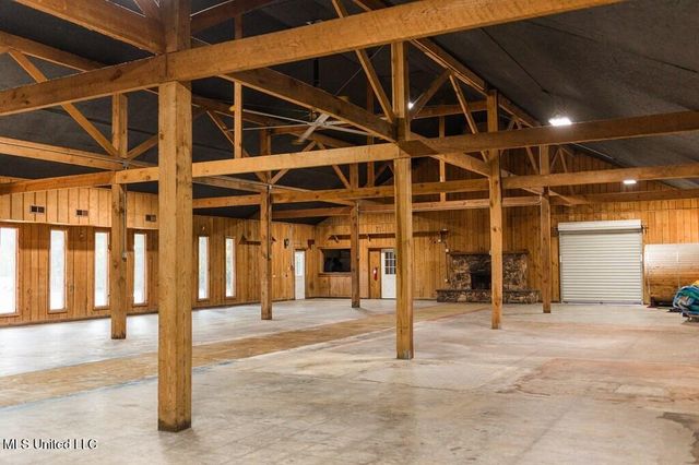 2467 S Highway 43 S, Picayune, MS 39466