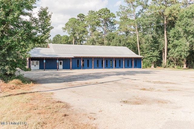 2467 S Highway 43 S, Picayune, MS 39466