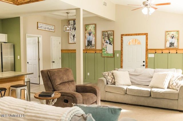 2467 S Highway 43 S, Picayune, MS 39466