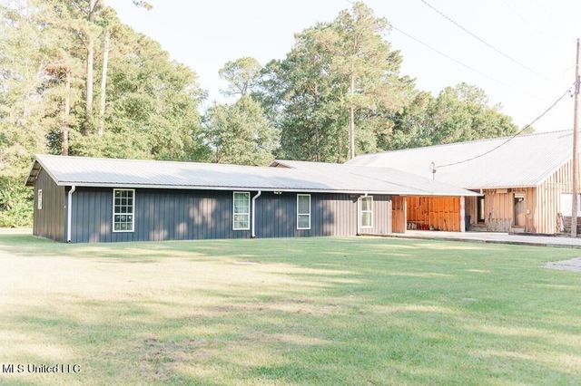 2467 S Highway 43 S, Picayune, MS 39466