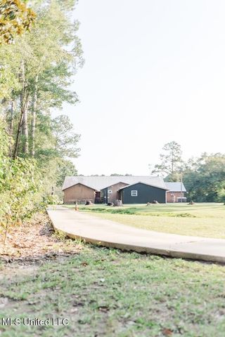 2467 S Highway 43 S, Picayune, MS 39466
