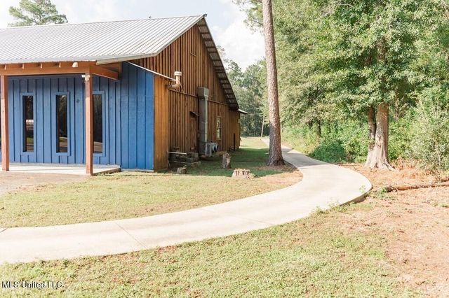 2467 S Highway 43 S, Picayune, MS 39466
