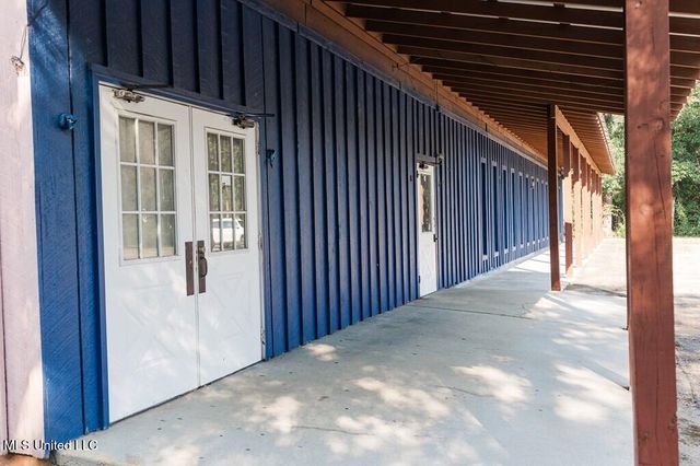2467 S Highway 43 S, Picayune, MS 39466