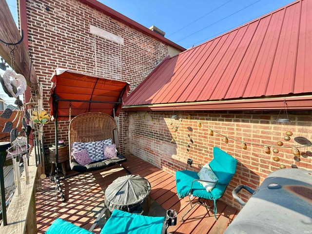 200 E Columbia Street, Evansville, IN 47711