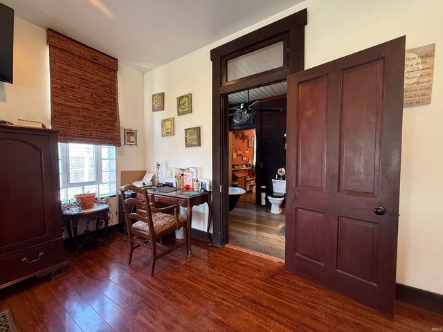 200 E Columbia Street, Evansville, IN 47711