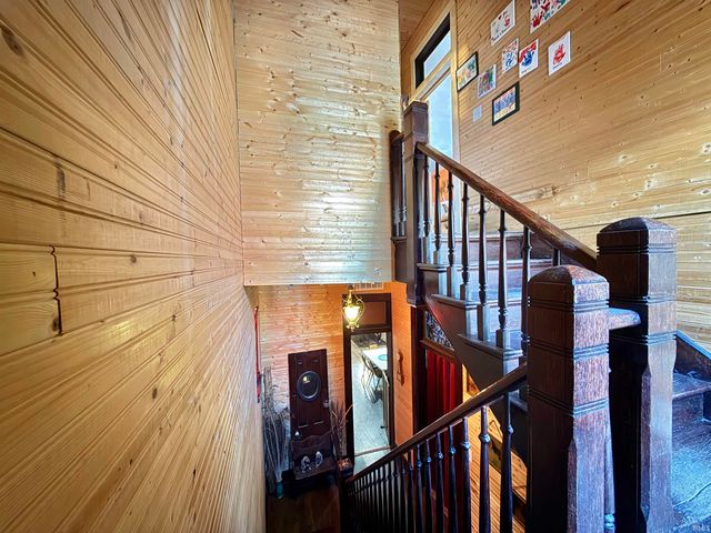 200 E Columbia Street, Evansville, IN 47711