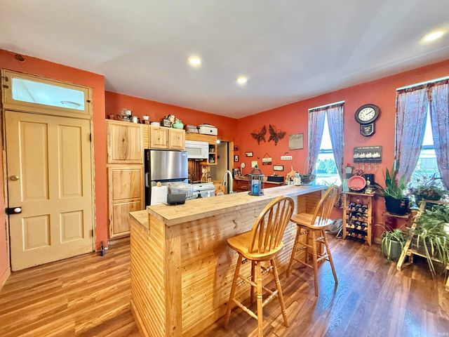 200 E Columbia Street, Evansville, IN 47711