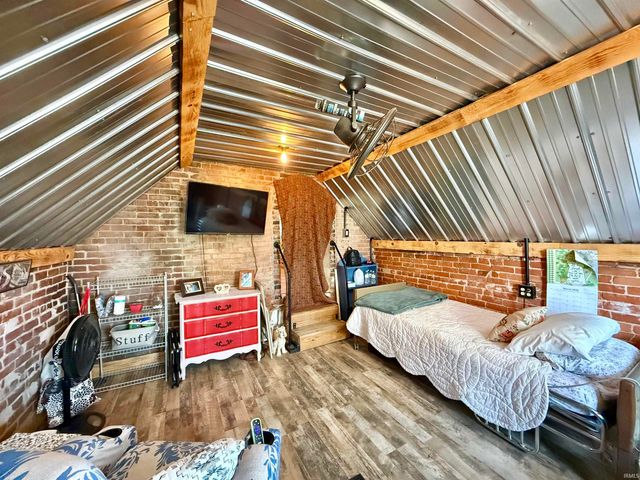 200 E Columbia Street, Evansville, IN 47711