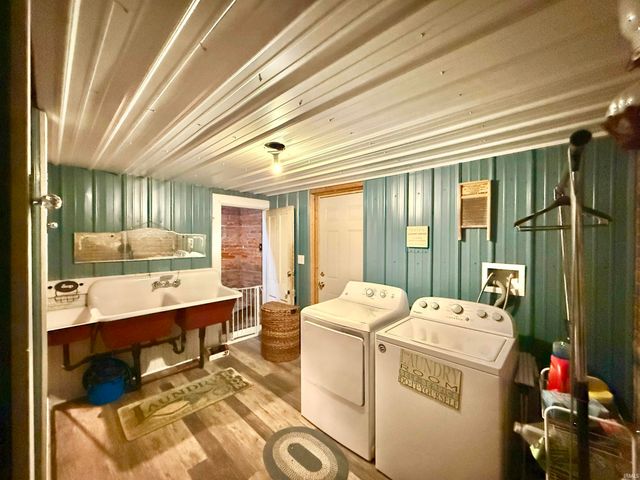 200 E Columbia Street, Evansville, IN 47711