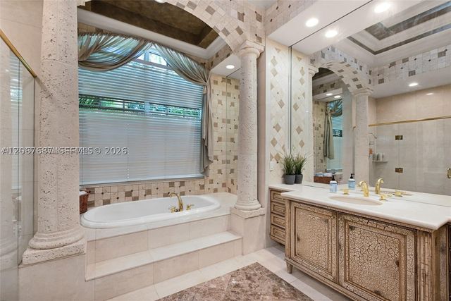 10430 Kestrel St, Plantation, FL 33324