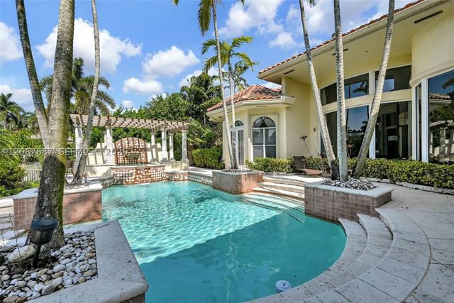 10430 Kestrel St, Plantation, FL 33324