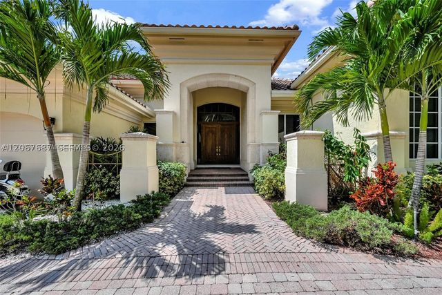10430 Kestrel St, Plantation, FL 33324