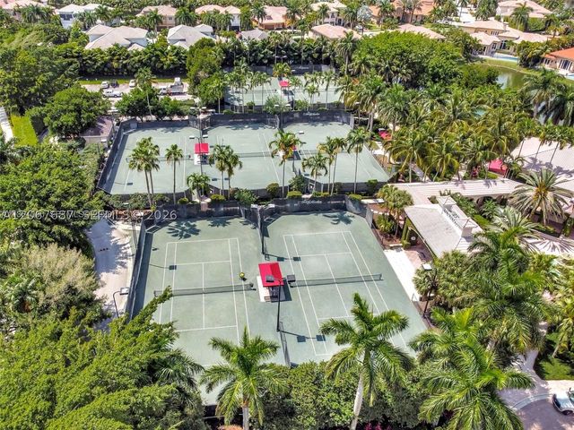 10430 Kestrel St, Plantation, FL 33324