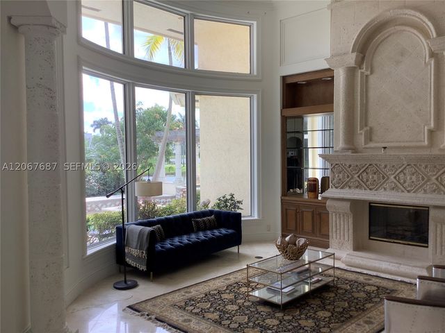 10430 Kestrel St, Plantation, FL 33324