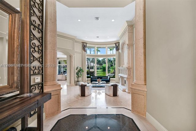 10430 Kestrel St, Plantation, FL 33324