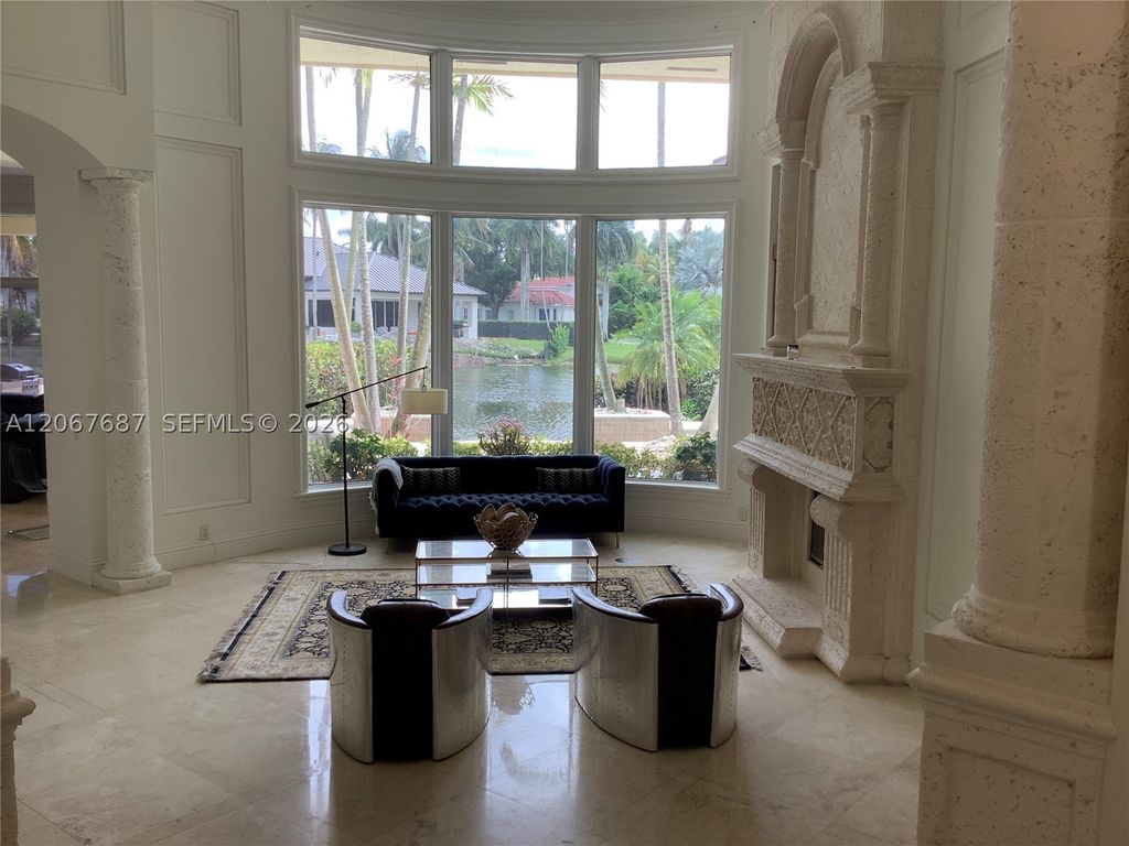 10430 Kestrel St, Plantation, FL 33324
