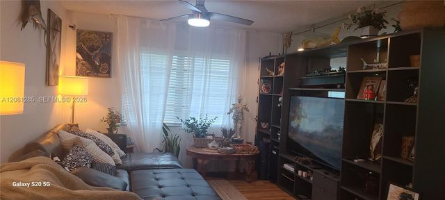 424 N Riverside Drive 205, Pompano Beach, FL 33062