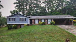 135 Melanie Court, Atlanta, GA 30349