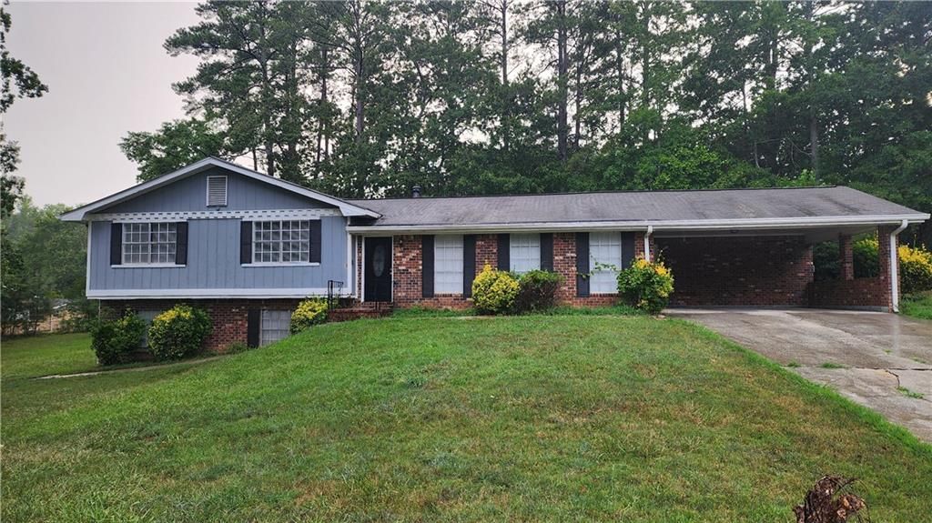 135 Melanie Court, Atlanta, GA 30349