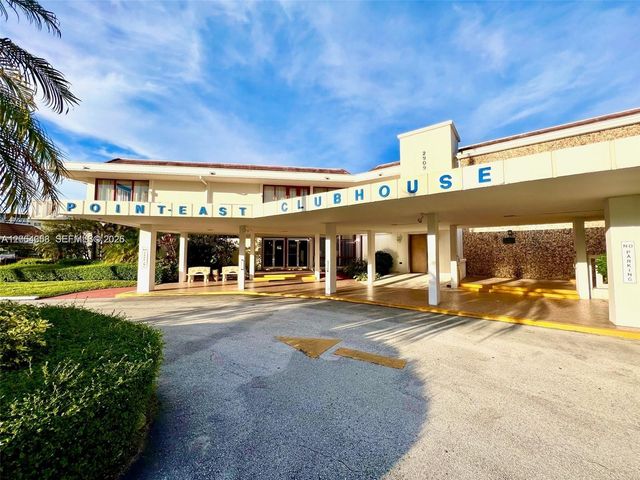 3030 Marcos Dr T301, Aventura, FL 33160
