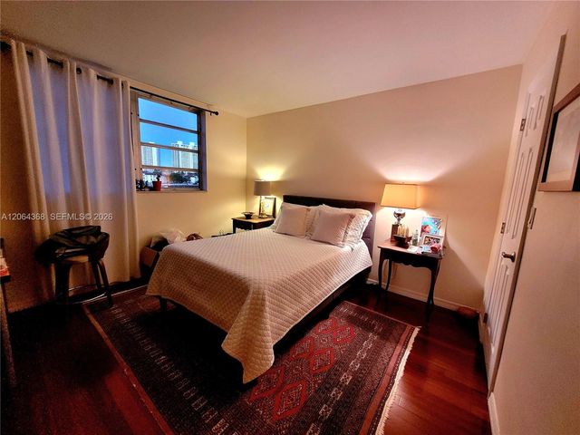 3030 Marcos Dr T301, Aventura, FL 33160