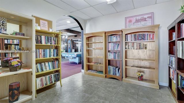 3030 Marcos Dr T301, Aventura, FL 33160