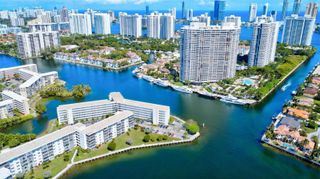 3030 Marcos Dr T301, Aventura, FL 33160