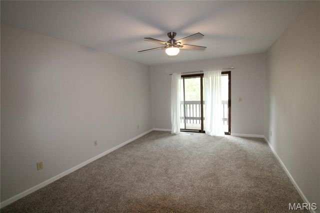 15022 Baxter Village Drive, Chesterfield, MO 63017