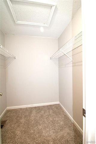 15022 Baxter Village Drive, Chesterfield, MO 63017