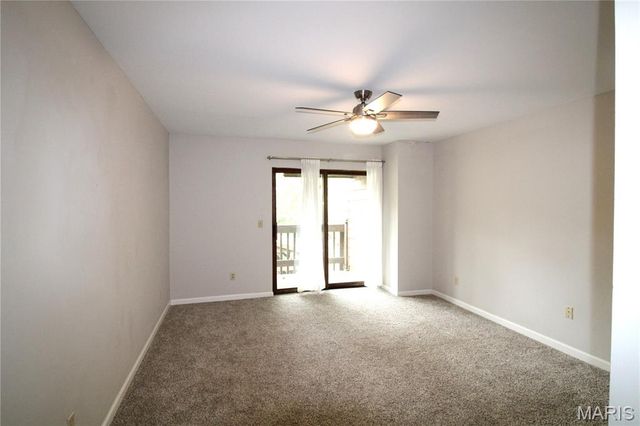 15022 Baxter Village Drive, Chesterfield, MO 63017