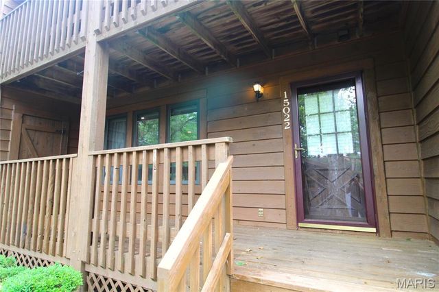 15022 Baxter Village Drive, Chesterfield, MO 63017