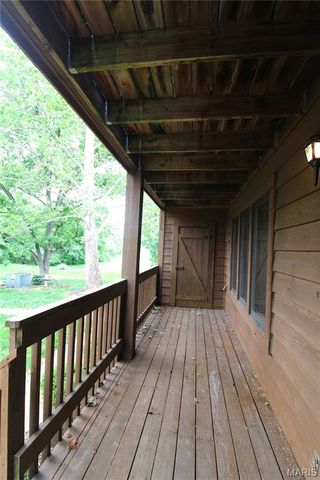 15022 Baxter Village Drive, Chesterfield, MO 63017