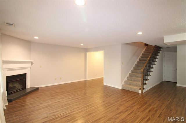 15022 Baxter Village Drive, Chesterfield, MO 63017