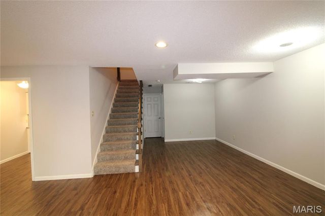 15022 Baxter Village Drive, Chesterfield, MO 63017
