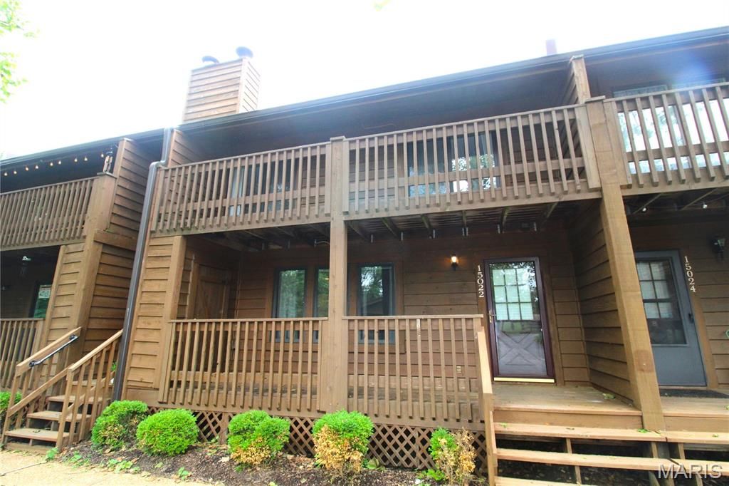 15022 Baxter Village Drive, Chesterfield, MO 63017
