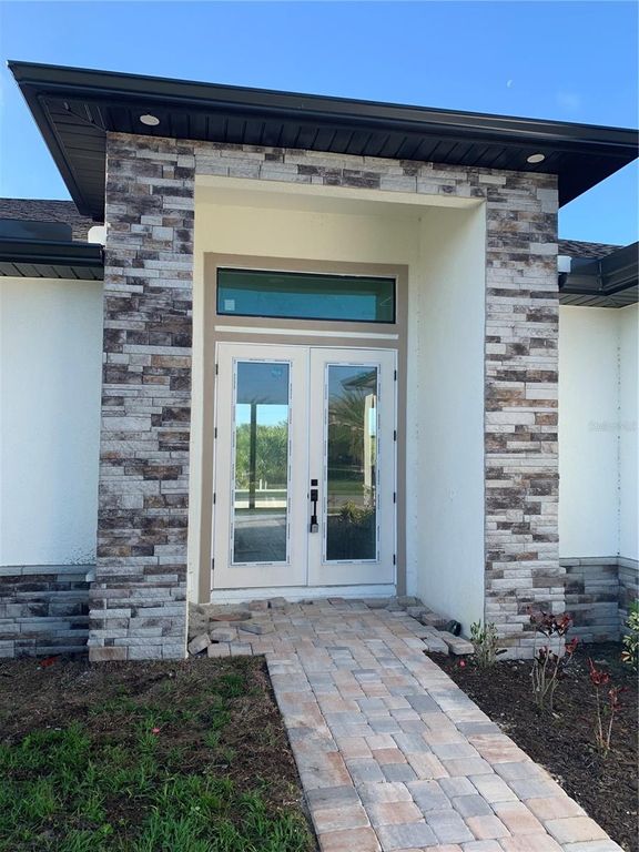 Image 6 of property listing at 15619 STAUNTON CIRCLE, Port Charlotte, FL 33981