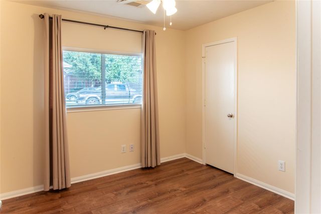 10214 Mills Run Drive, Houston, TX 77070