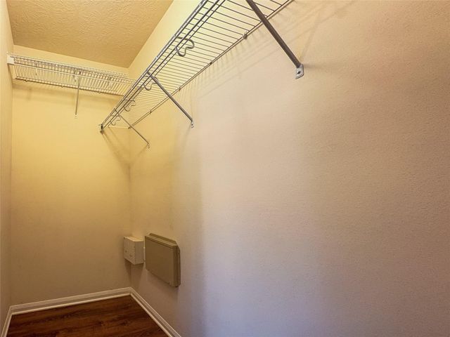 10214 Mills Run Drive, Houston, TX 77070