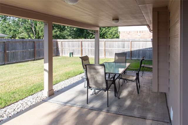 10214 Mills Run Drive, Houston, TX 77070