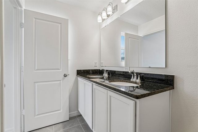 679 MEADOWS EDGE PLACE, Lake Wales, FL 33859