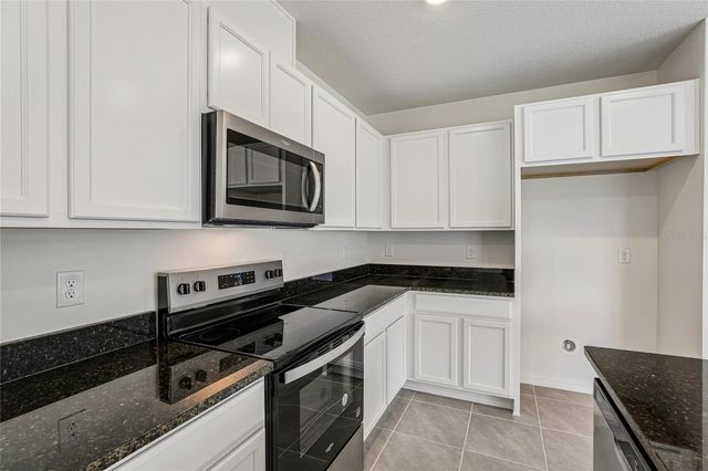 679 MEADOWS EDGE PLACE, Lake Wales, FL 33859
