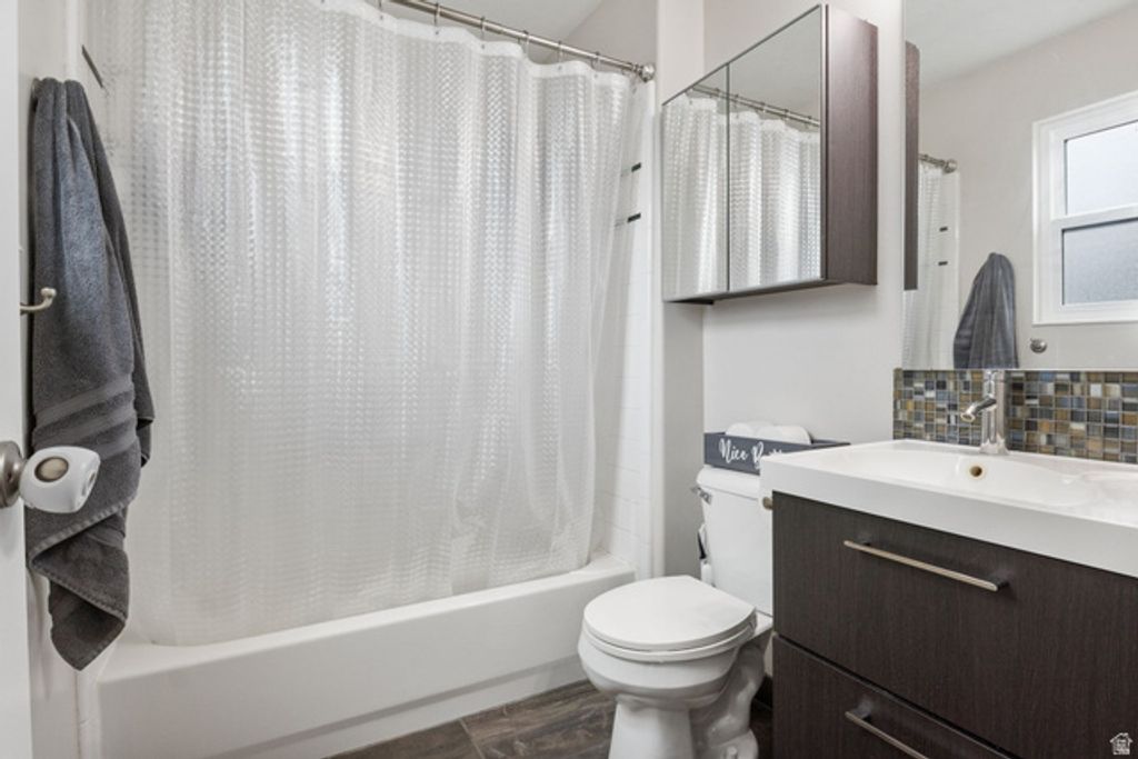 Image 19 of property listing at 6216 W RANCHO MARTIN CIR, West Valley City, UT 84128