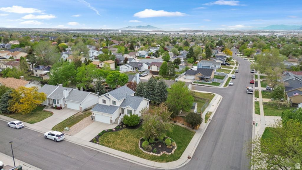 Image 37 of property listing at 6216 W RANCHO MARTIN CIR, West Valley City, UT 84128