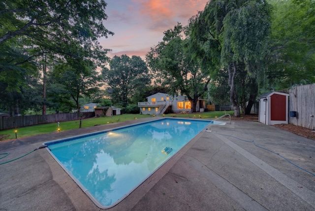 463 Old Connecticut Path, Wayland, MA 01778