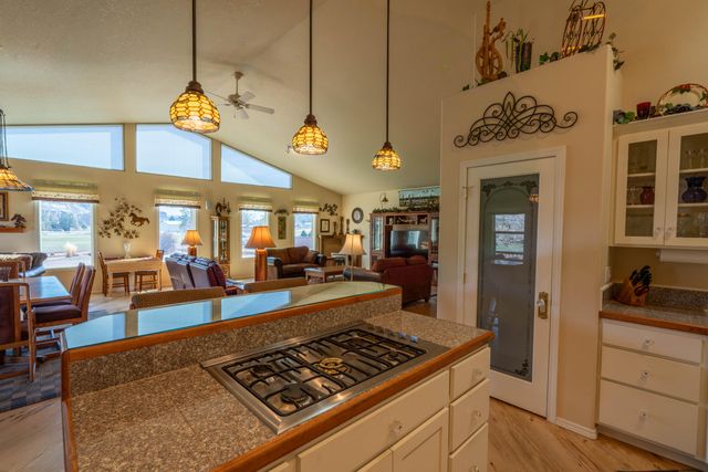 11588 SW Horny Hollow Trail, Terrebonne, OR 97760