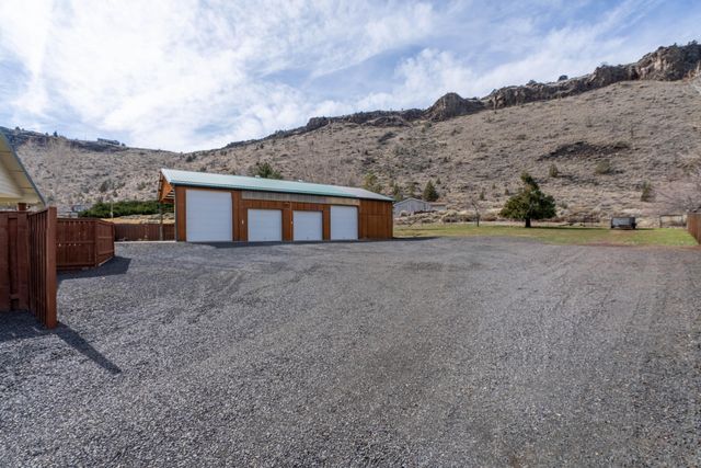 11588 SW Horny Hollow Trail, Terrebonne, OR 97760